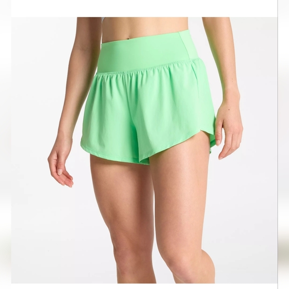 DSG Pants - NWT DSG Women's Lime Green High-Waisted Shorts Size Medium